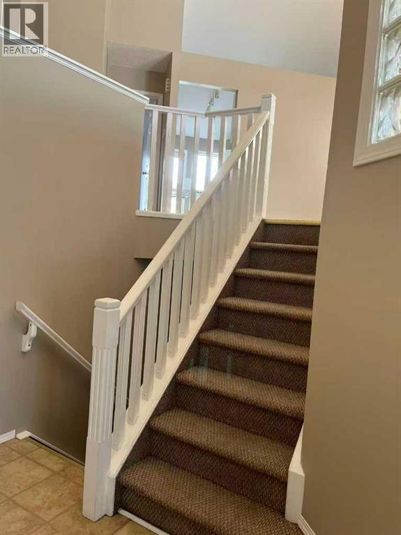 Single Family House Bi-level for Sale in  Citadel Gardens NW Citadel Calgary 