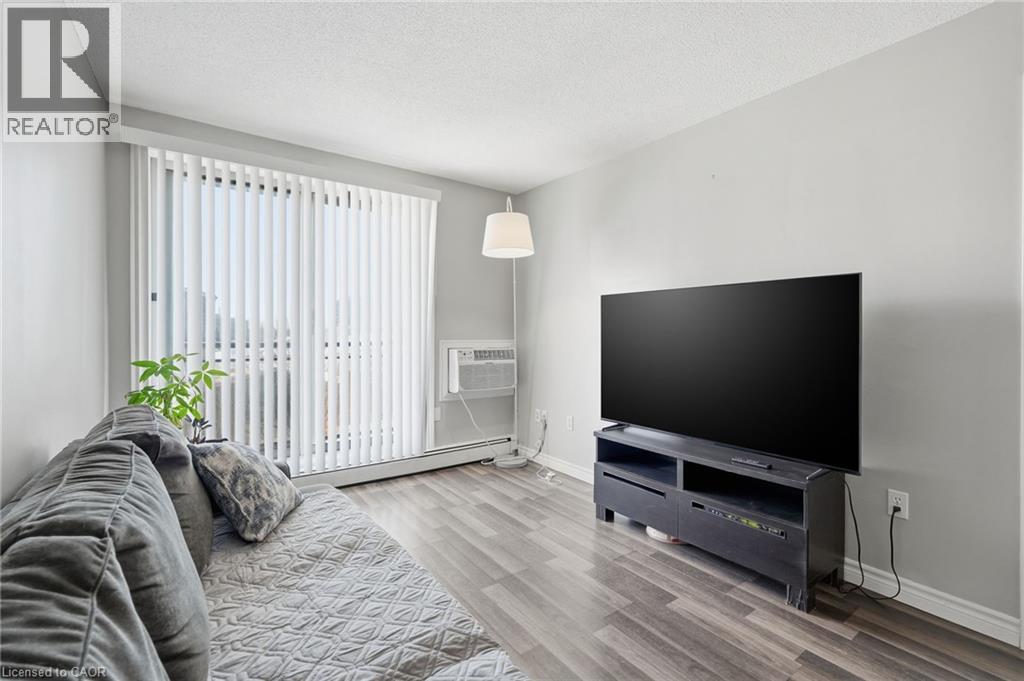 #505 30 SUMMIT AVENUE - 14