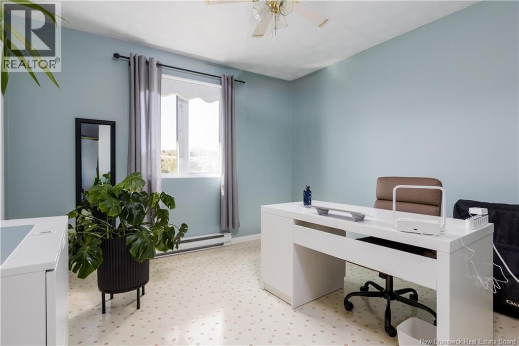 #11 127 Lafrance Street - 15