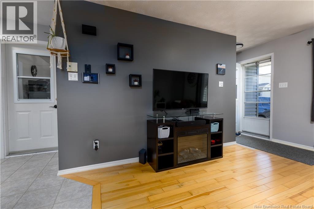 #11 127 Lafrance Street - 9