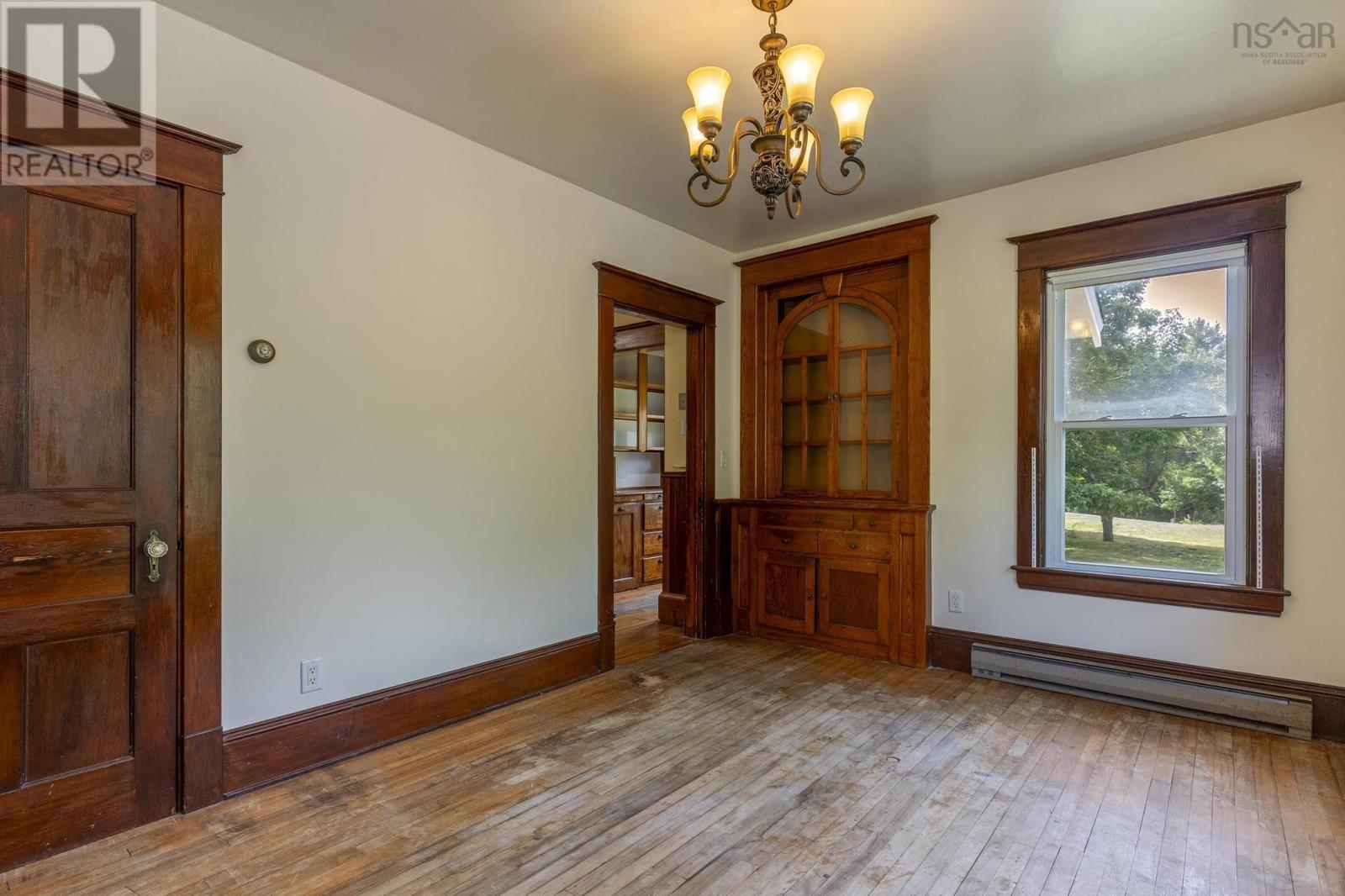 Property 13 of 50 of 63 Croft Road