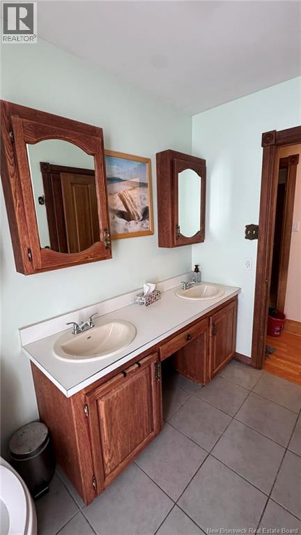 329 Price Road - 38