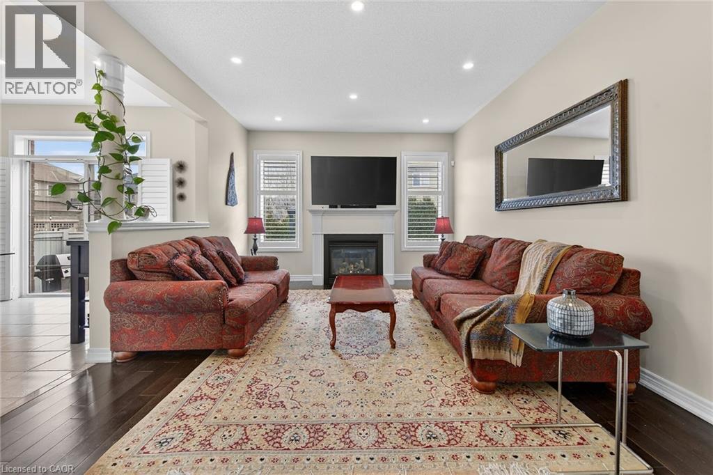 3 GRANDELL Drive - 15