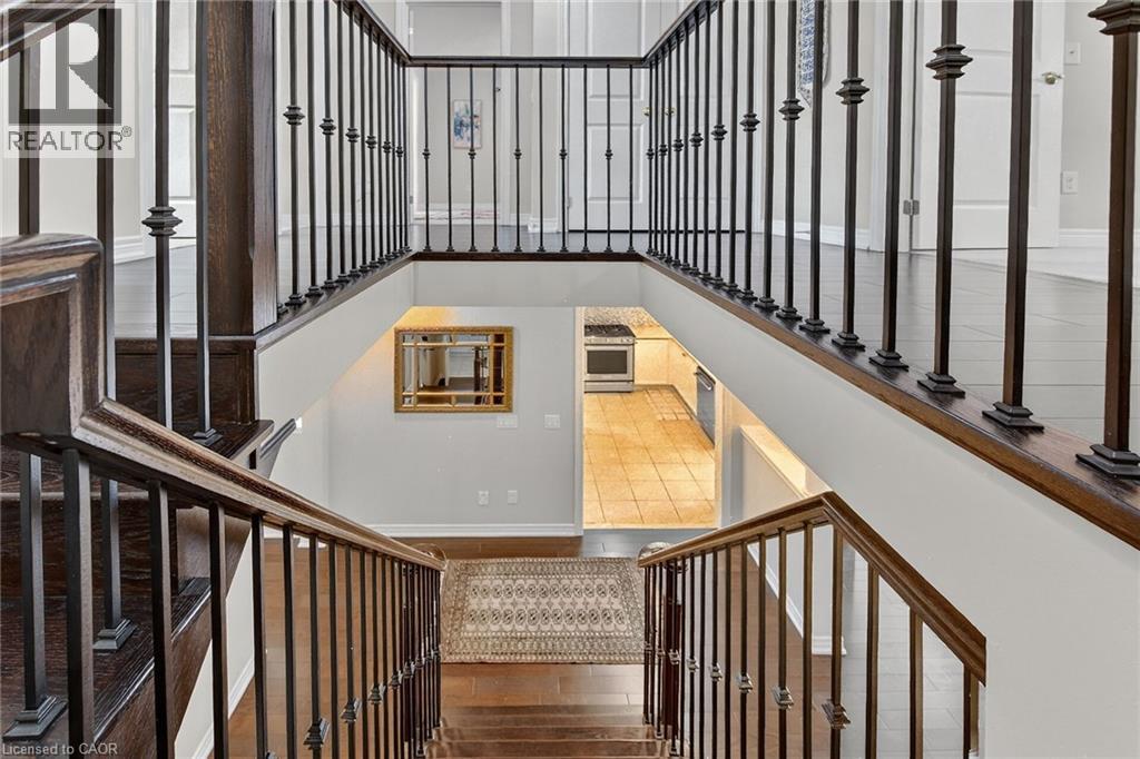 3 GRANDELL Drive - 32