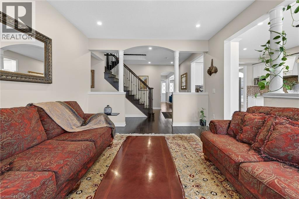 3 GRANDELL Drive - 17