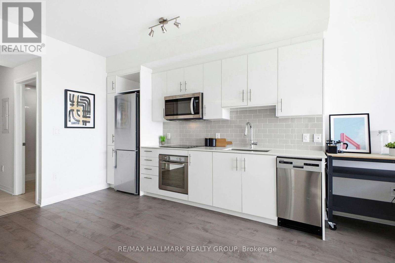 #3703 805 CARLING AVENUE - 18