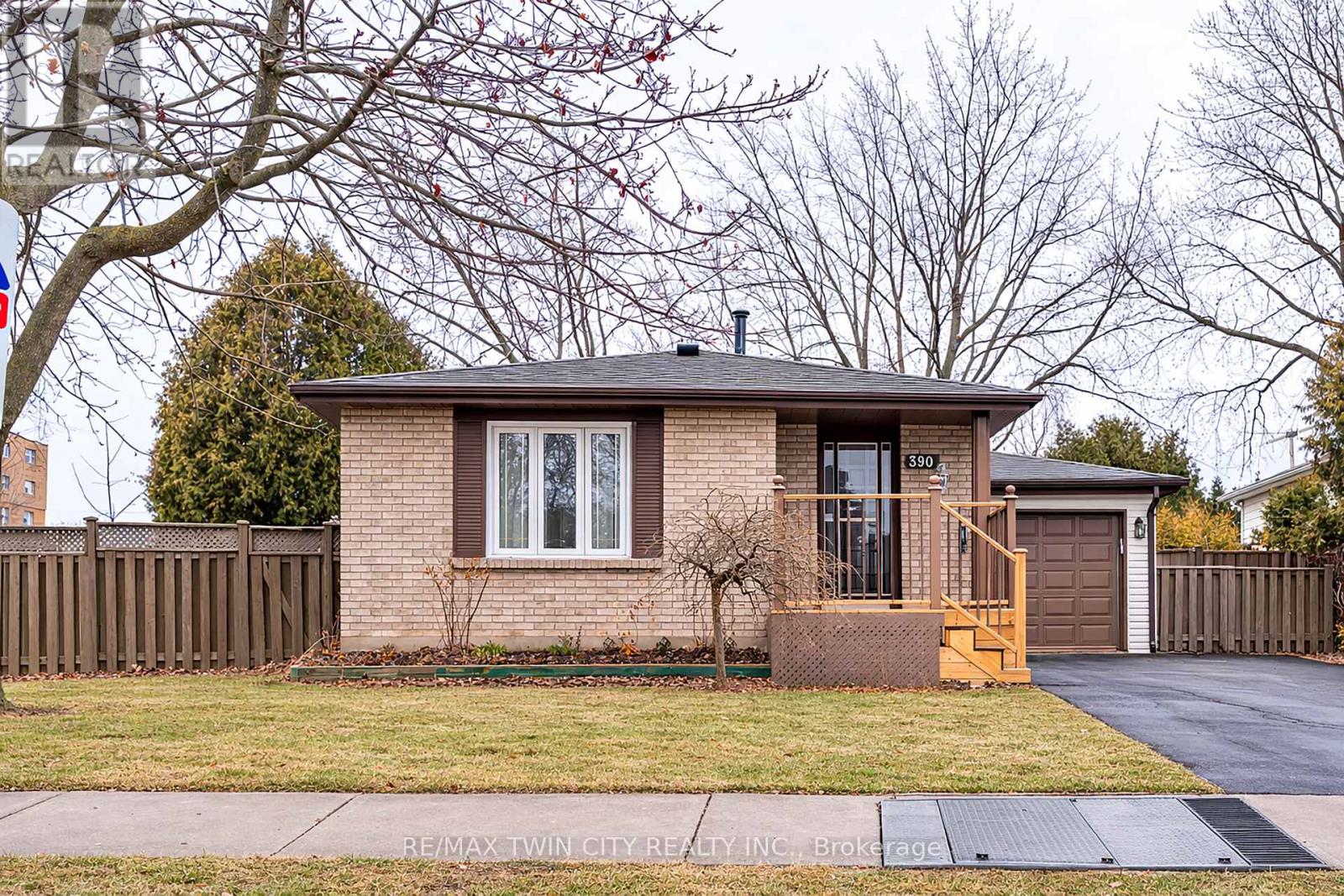 390 BRANTWOOD PARK ROAD