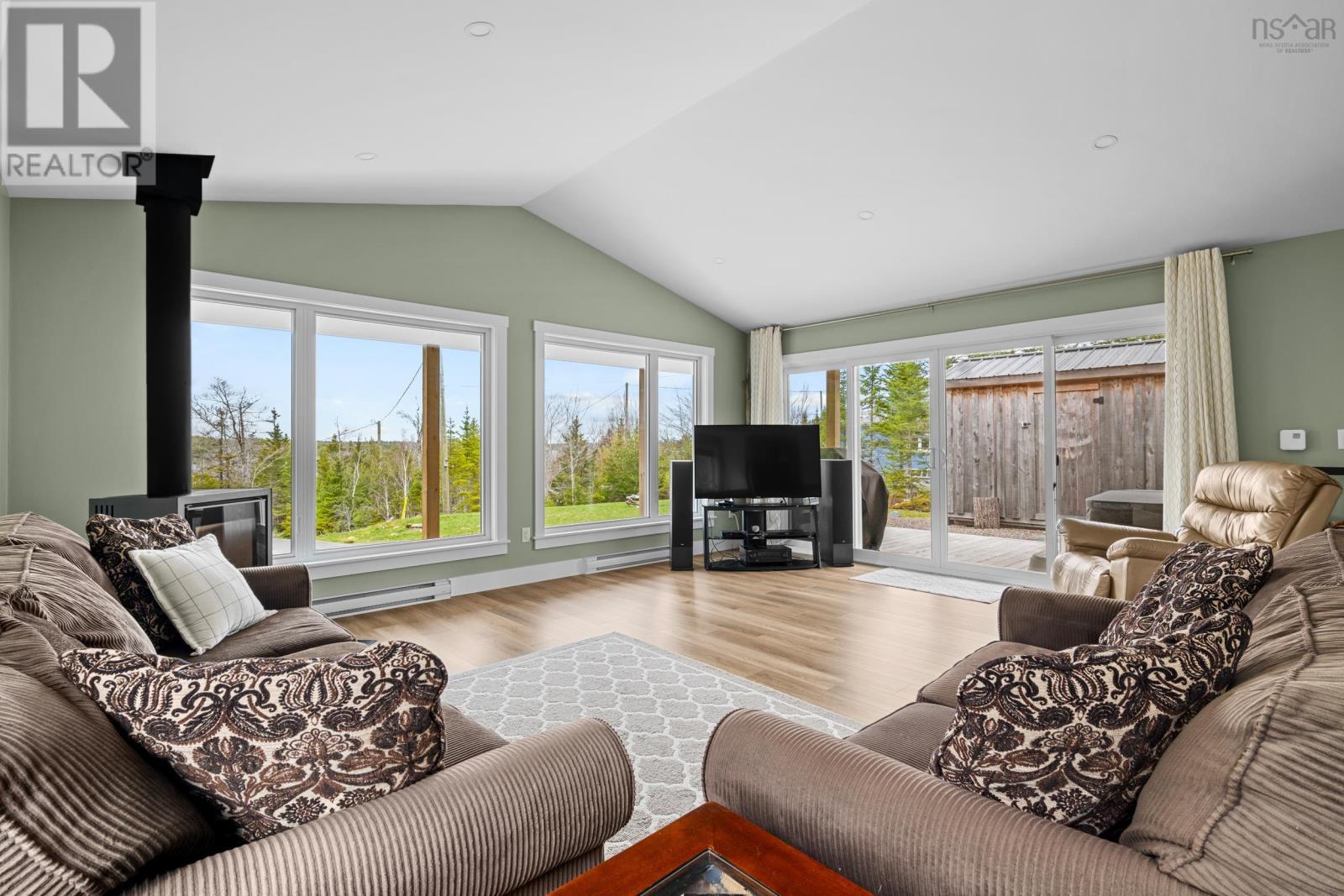 Property 25 of 49 of 79 147 Heritage Way