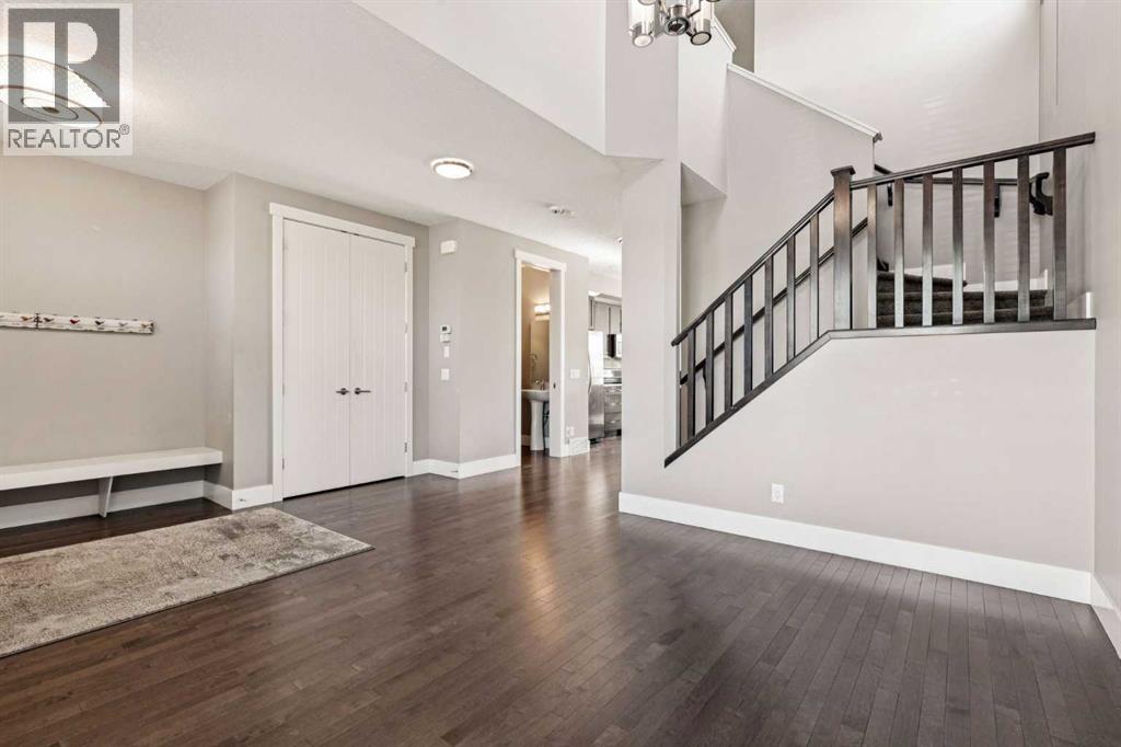 Single Family House for Sale in  Quarry Park Boulevard SE Douglasdale/Glen Calgary 