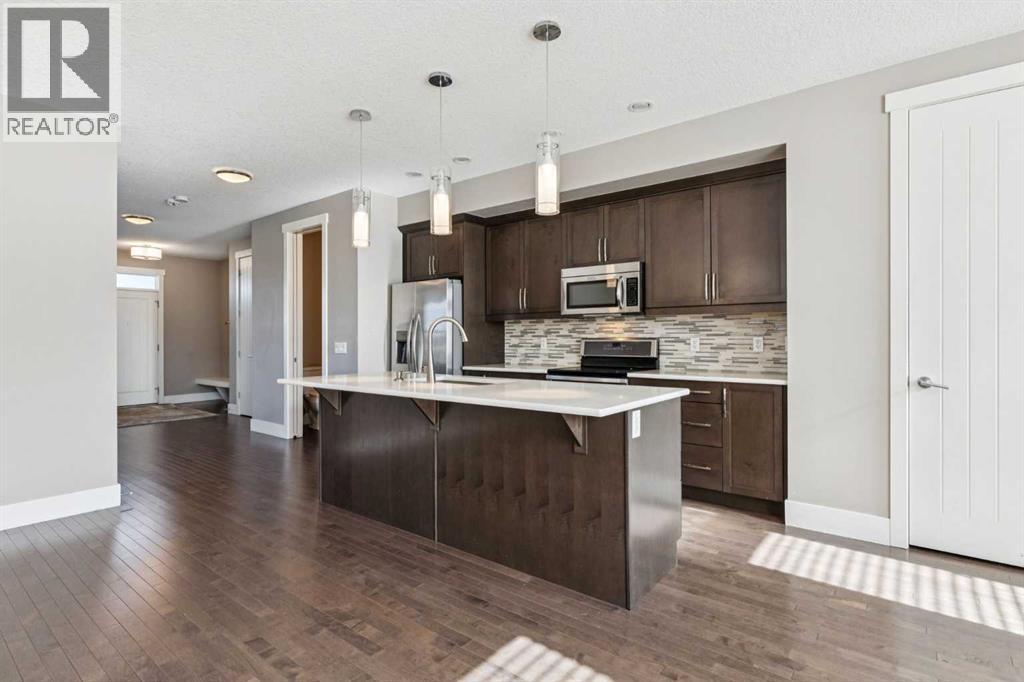 Single Family House for Sale in  Quarry Park Boulevard SE Douglasdale/Glen Calgary 