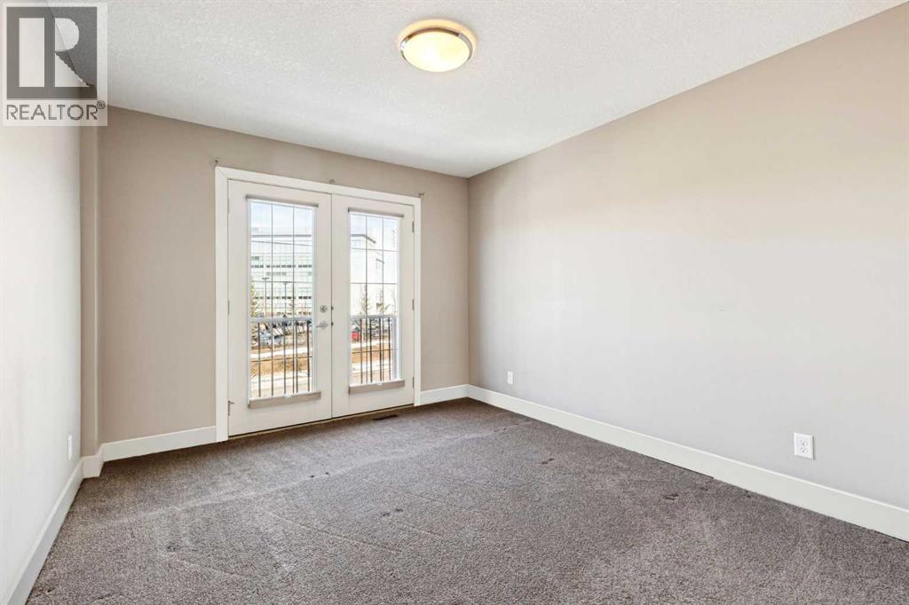 Single Family House for Sale in  Quarry Park Boulevard SE Douglasdale/Glen Calgary 