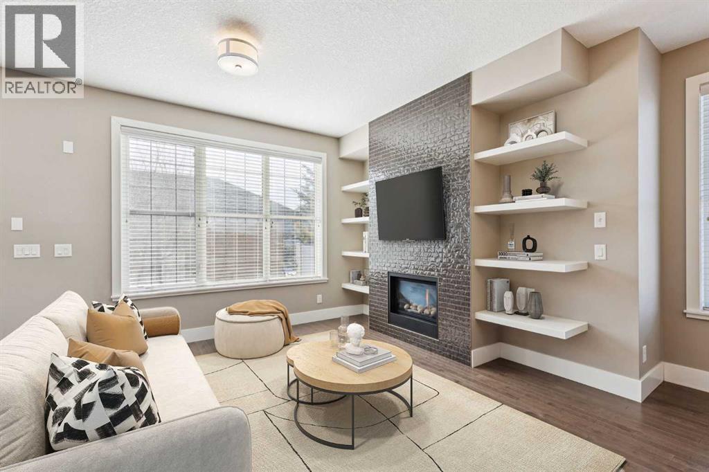 Single Family House for Sale in  Quarry Park Boulevard SE Douglasdale/Glen Calgary 