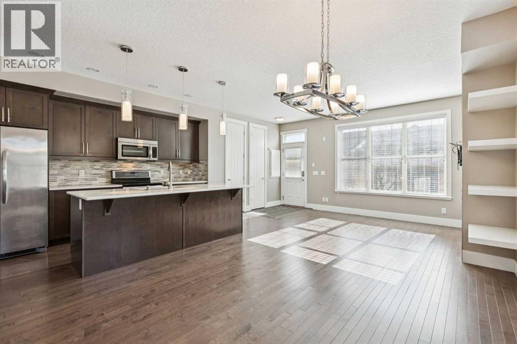 Single Family House for Sale in  Quarry Park Boulevard SE Douglasdale/Glen Calgary 