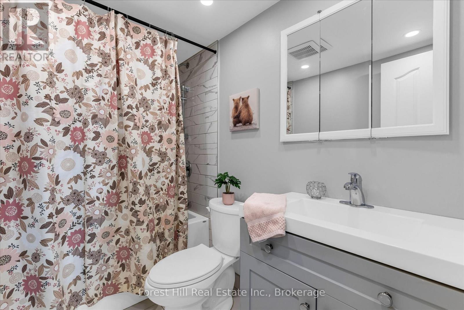 #502 20 SPEERS ROAD - 13