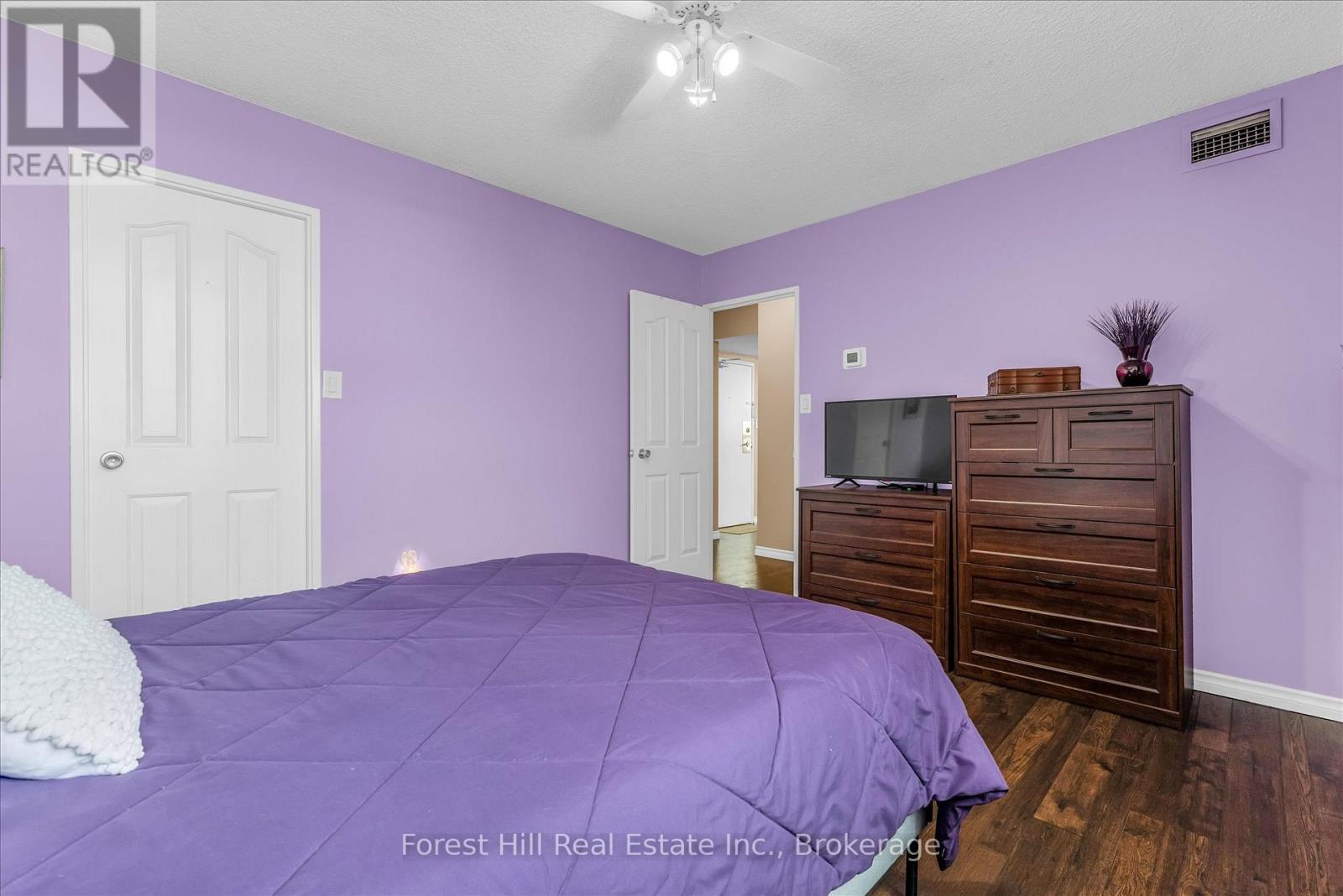 #502 20 SPEERS ROAD - 16