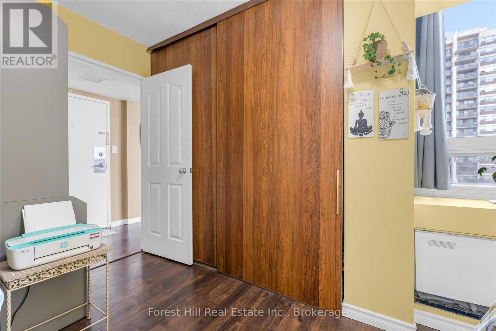 #502 20 SPEERS ROAD - 18