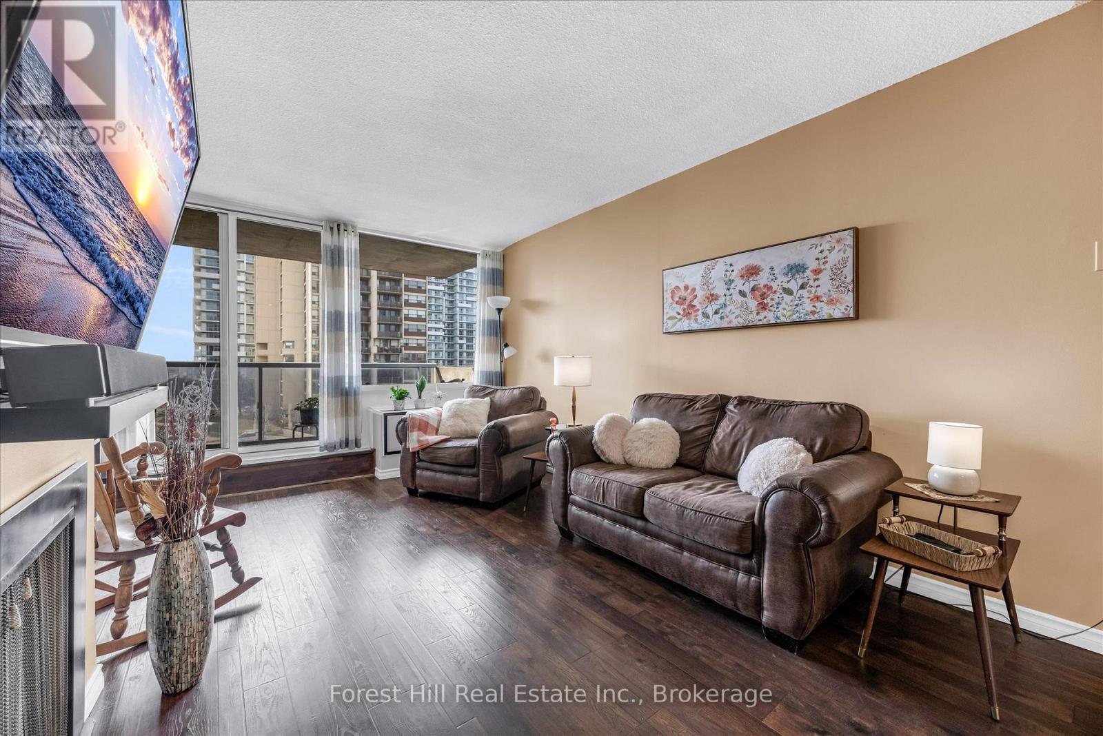 #502 20 SPEERS ROAD - 4