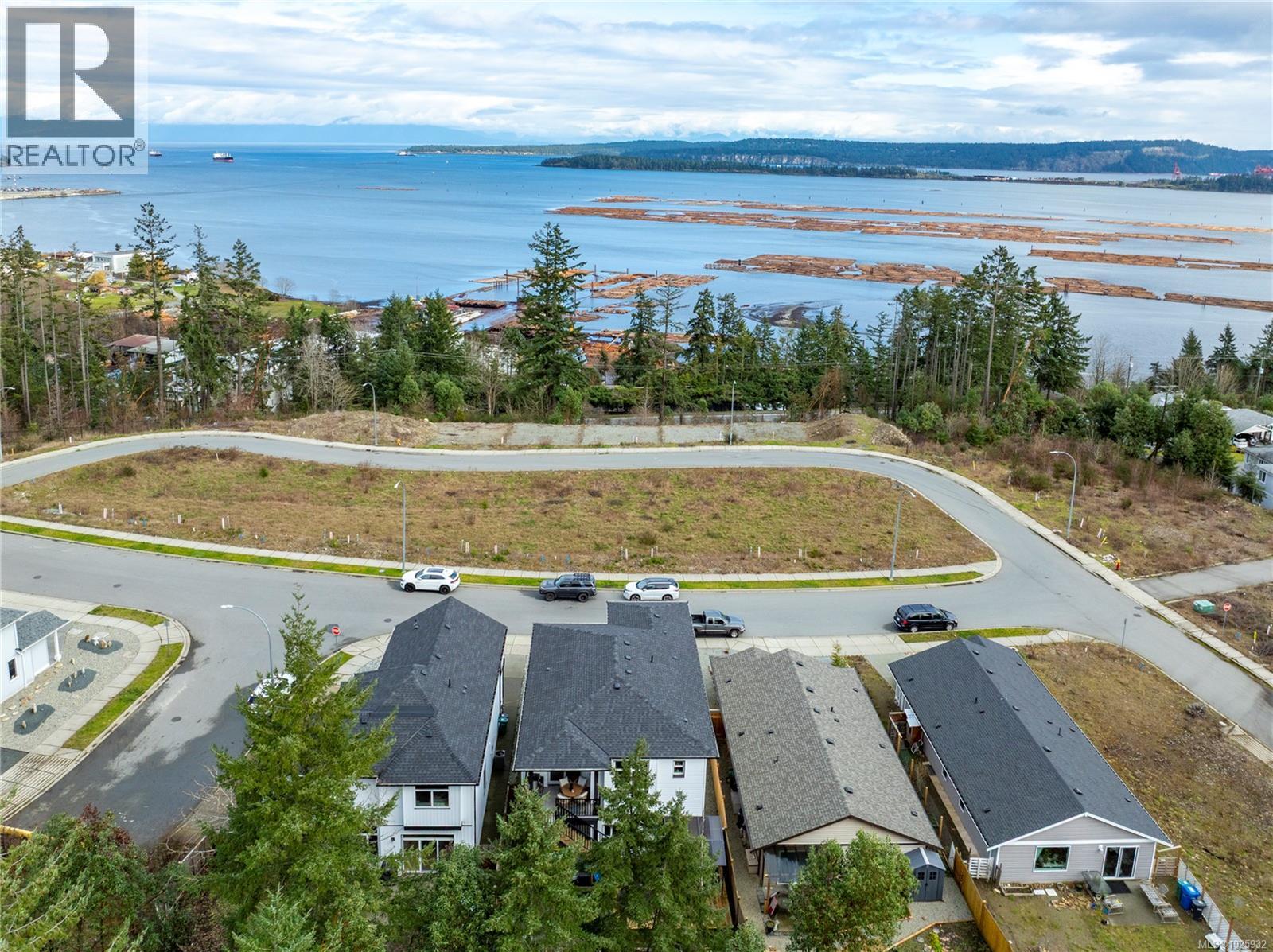 984 HARBOUR VIEW ST - 26