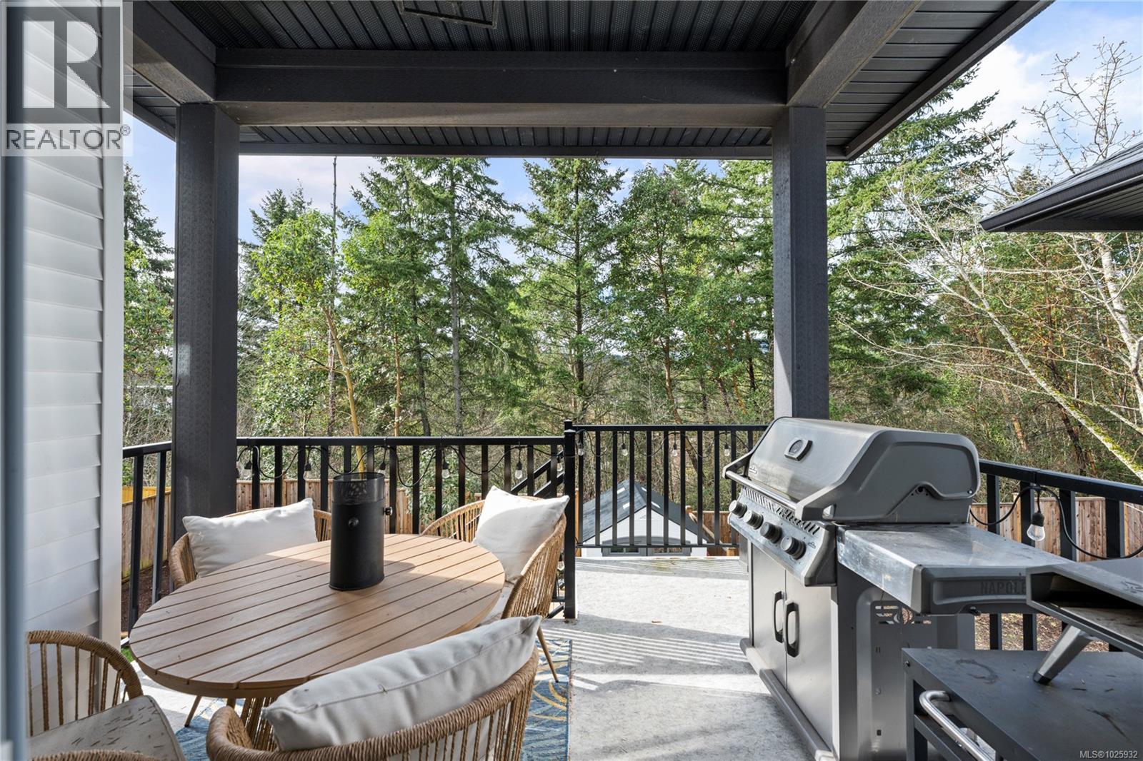 984 HARBOUR VIEW ST - 7