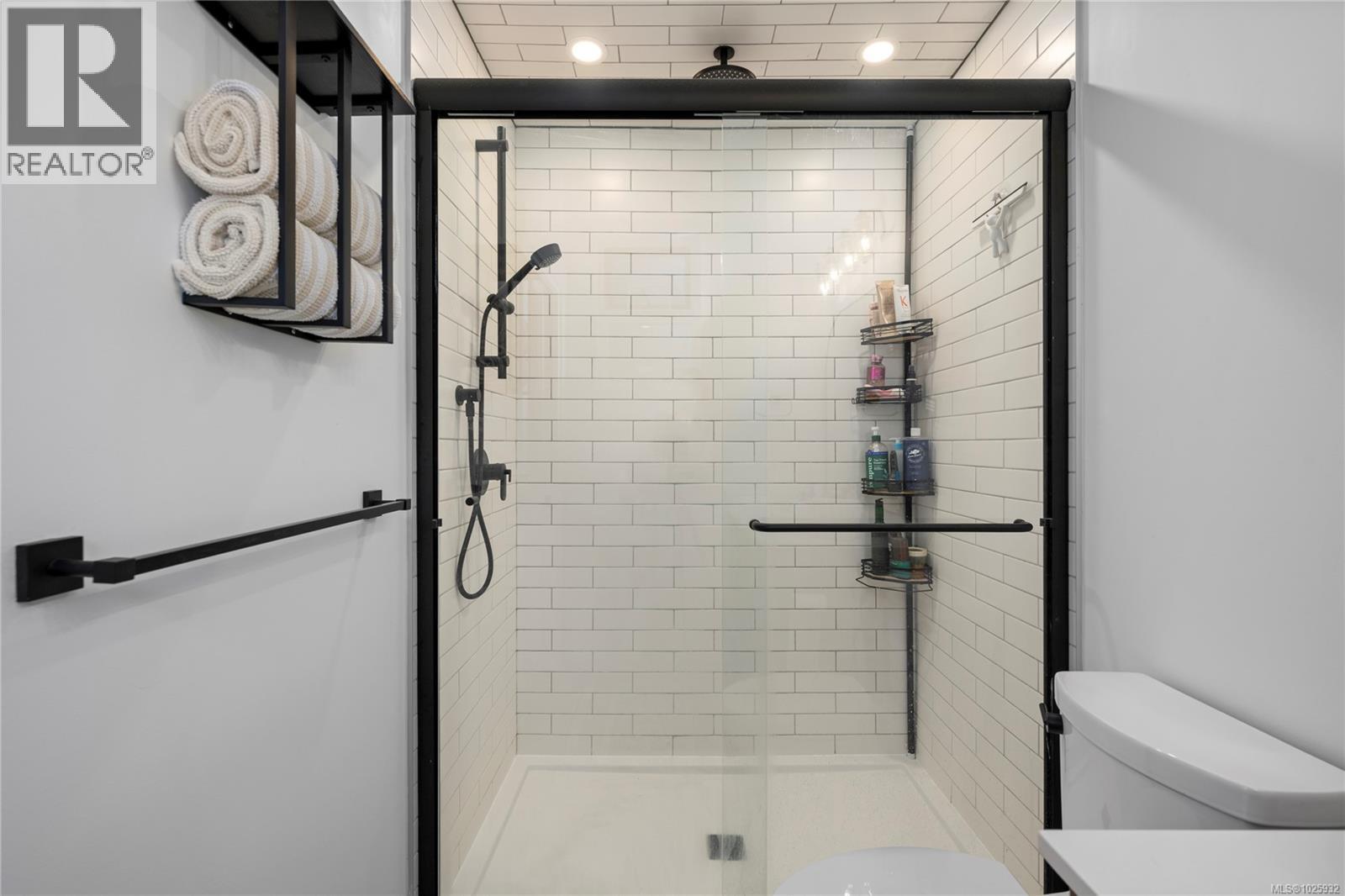 984 HARBOUR VIEW ST - 17