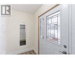 24 Ireland Drive thumbnail 11