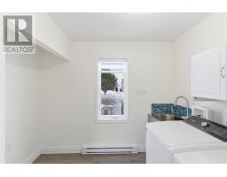 24 Ireland Drive thumbnail 23