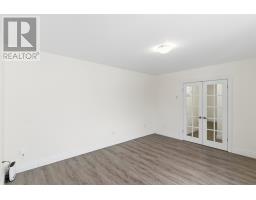 24 Ireland Drive thumbnail 27