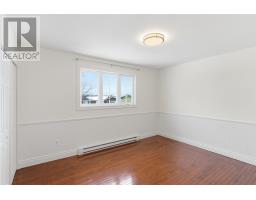 24 Ireland Drive thumbnail 36