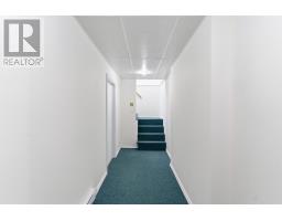 24 Ireland Drive thumbnail 43