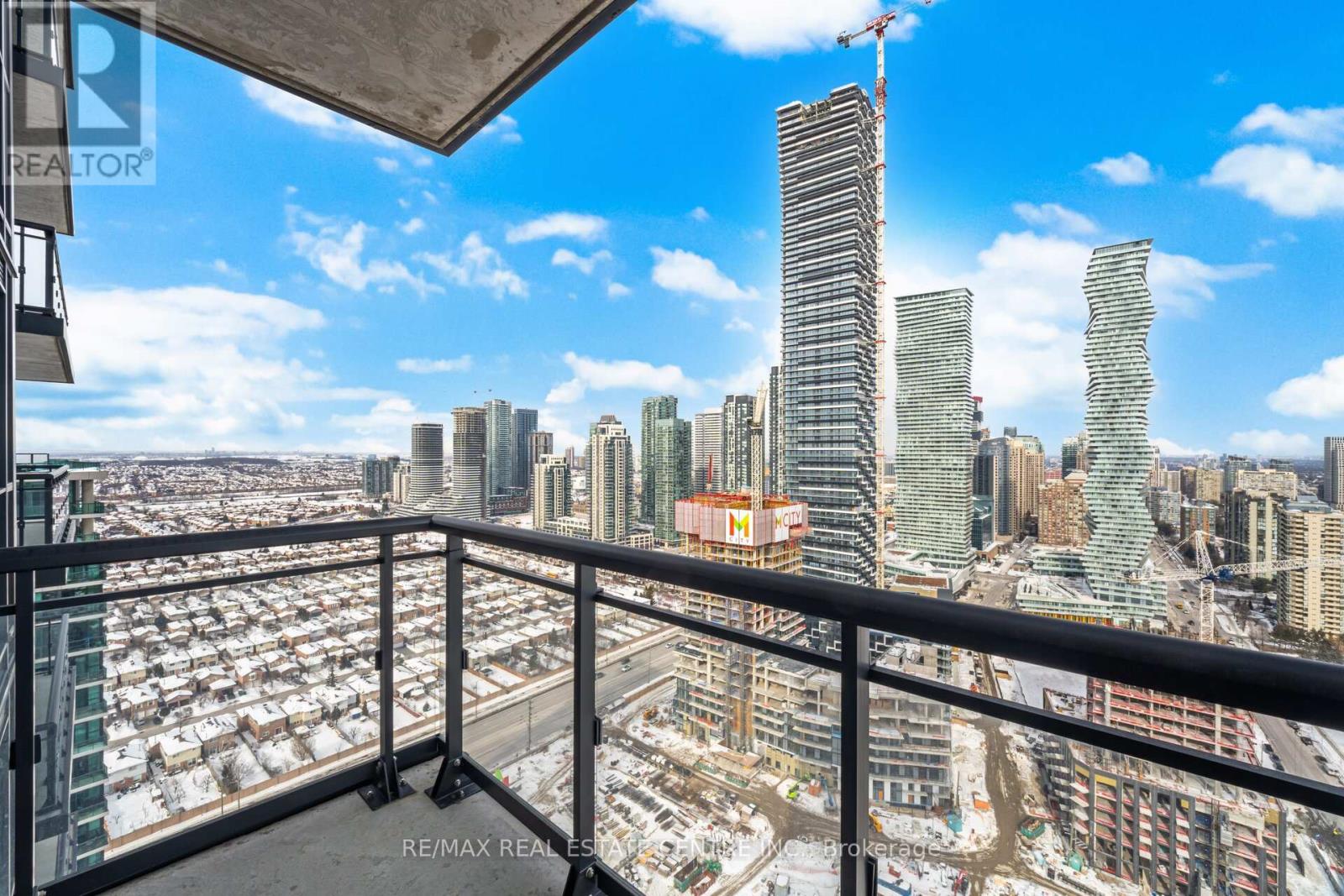 #2910 3975 GRAND PARK DRIVE - 35