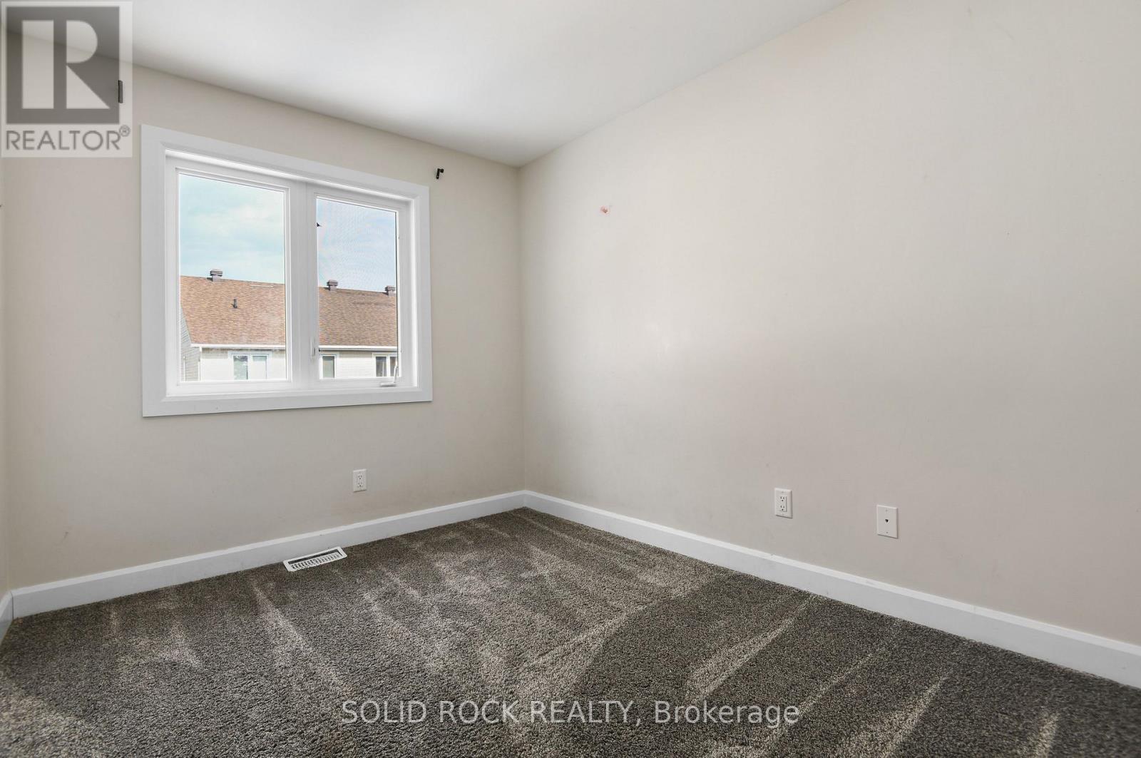 208 BERT HALL STREET - 24