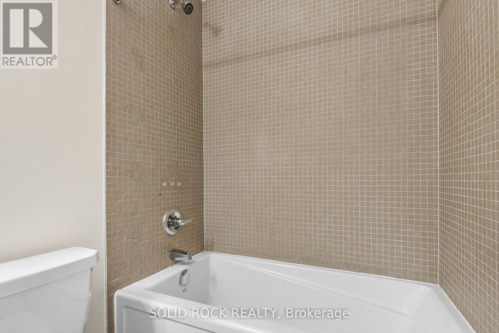 208 BERT HALL STREET - 28