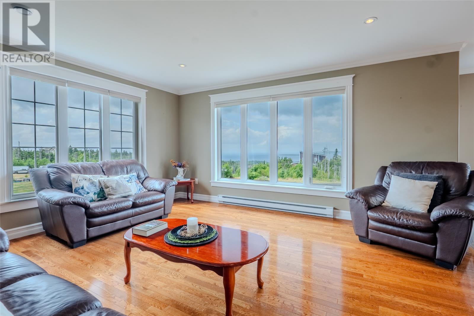 15 Everest Street - 13