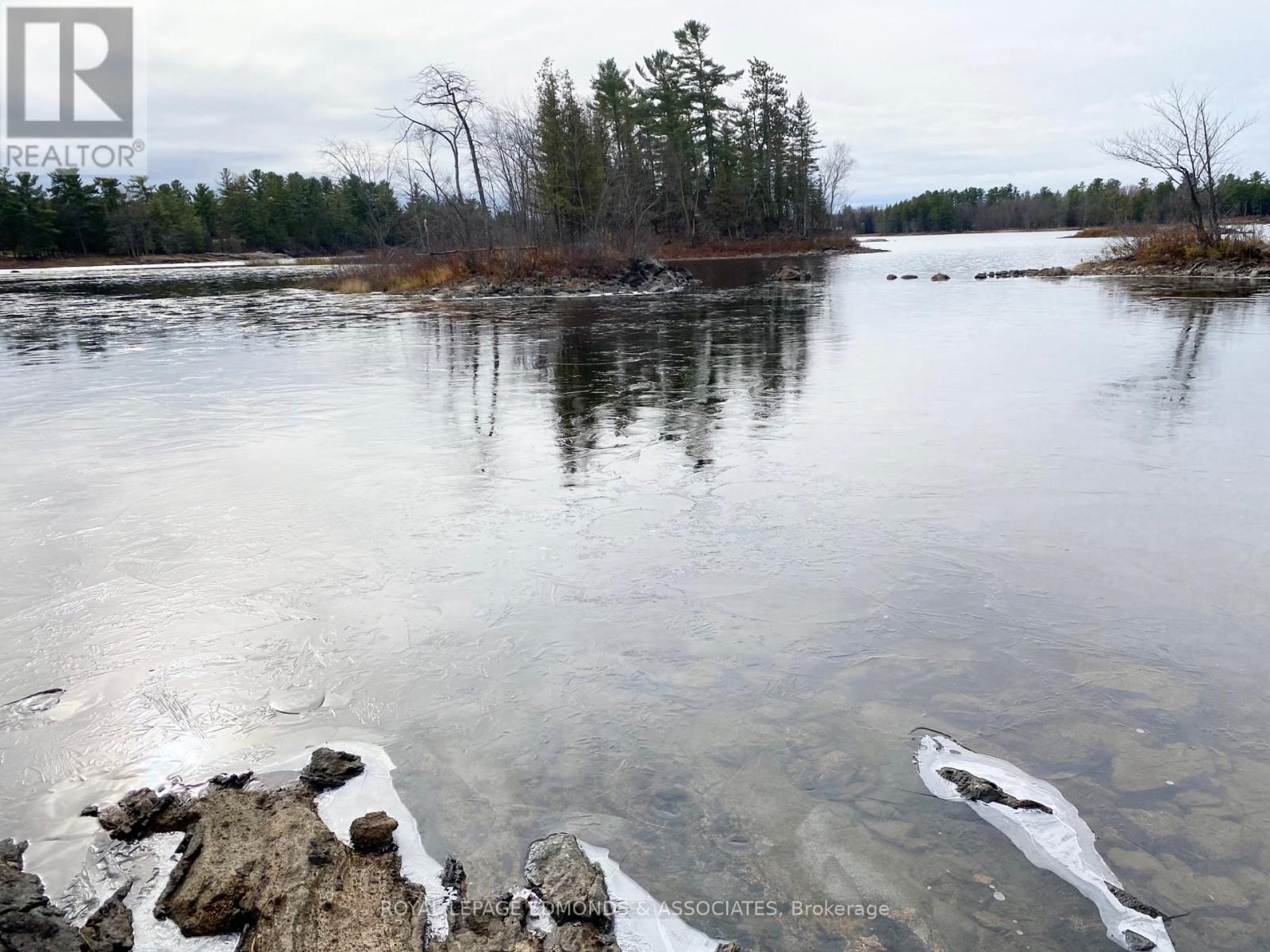 2.149 acre deeded shared water access