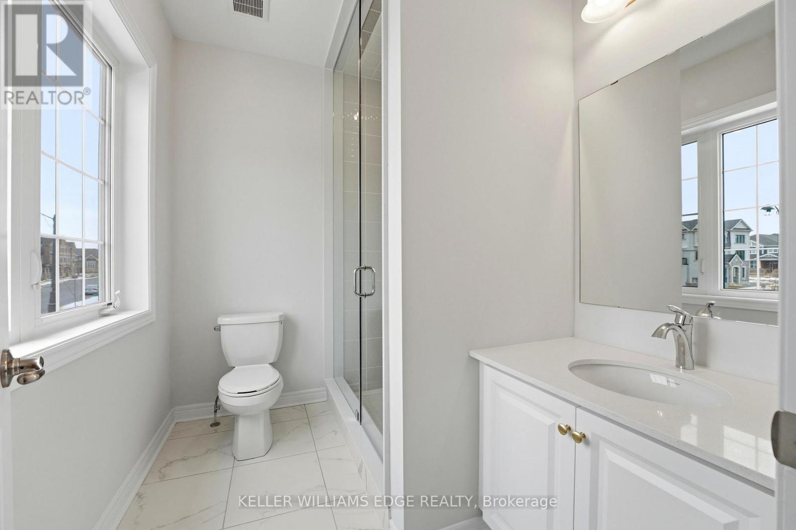 132 SETTLERS ROAD E - 18