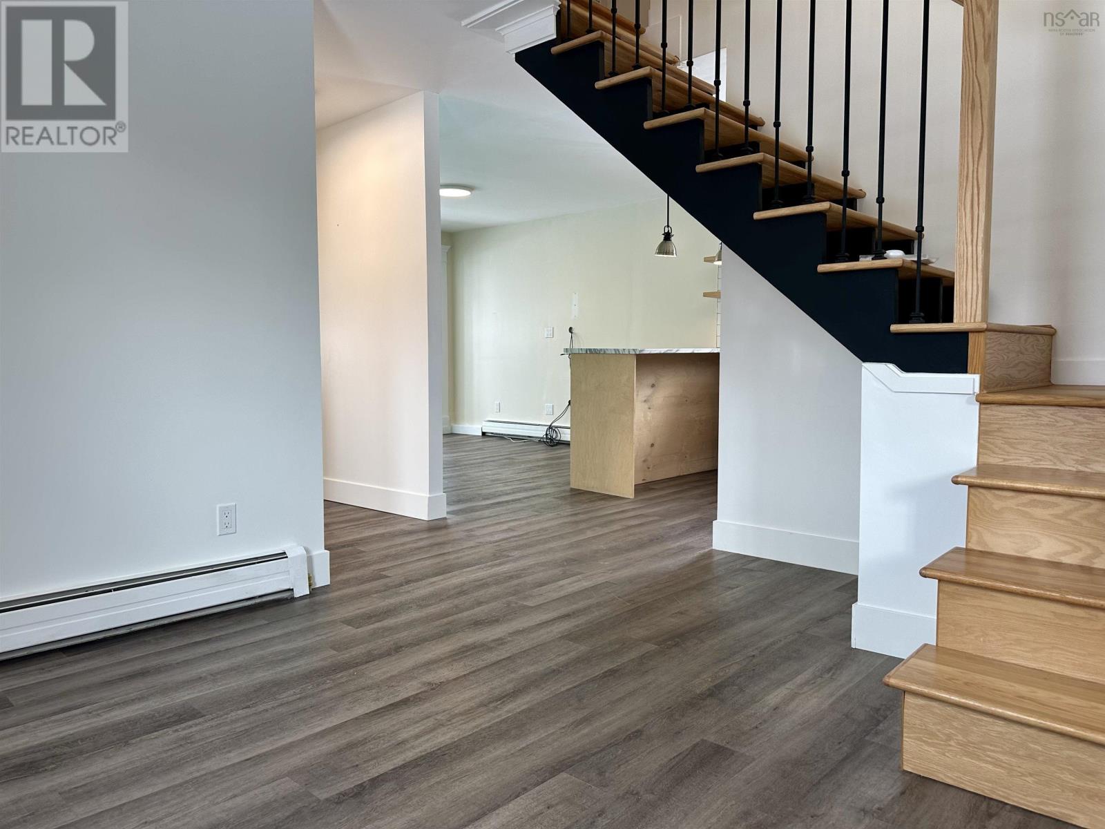 Property 21 of 44 of 11 James Street