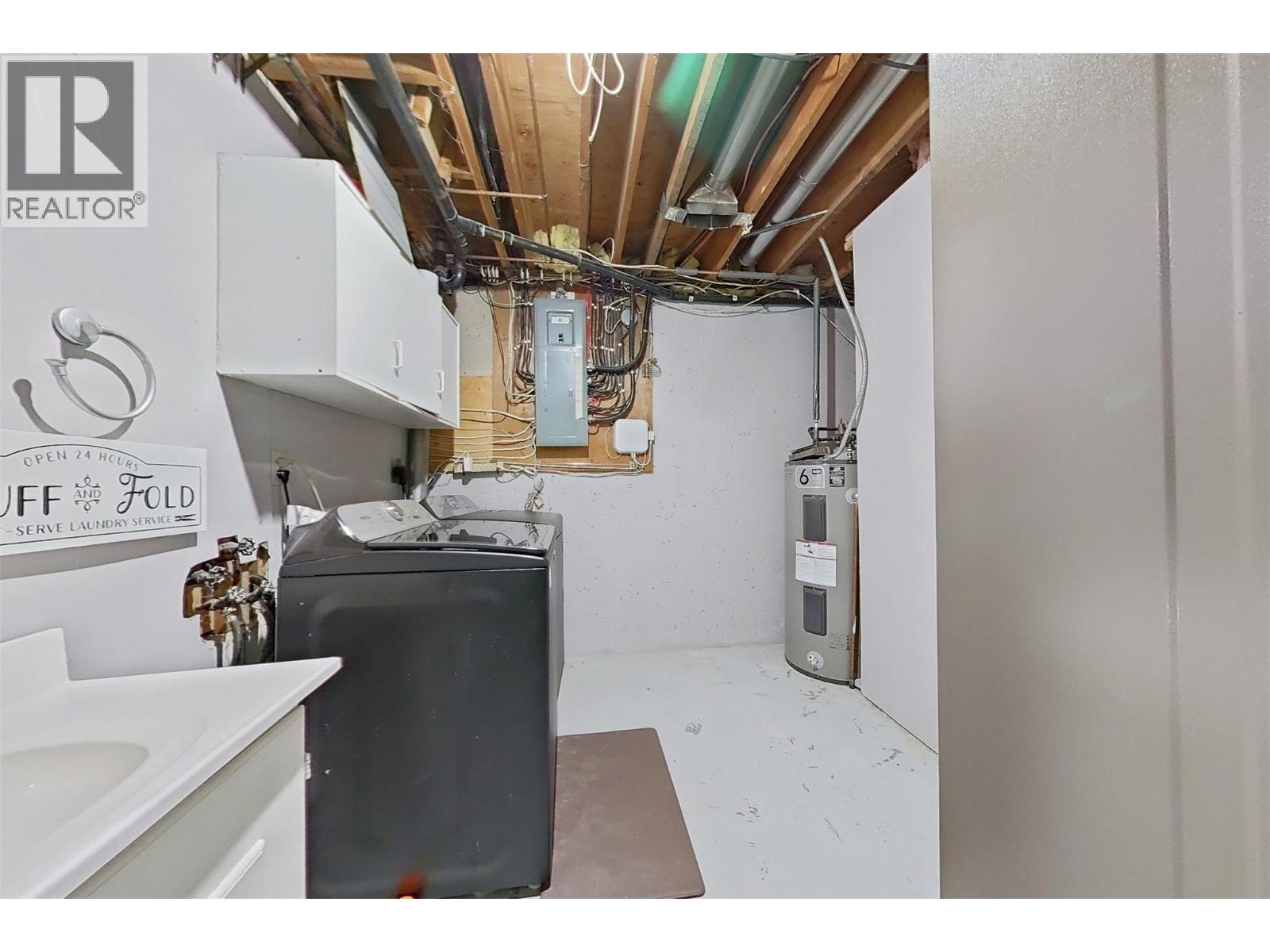 1530 21 Highway, Creston