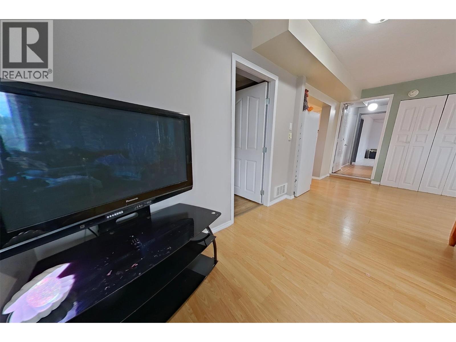 1530 21 Highway, Creston