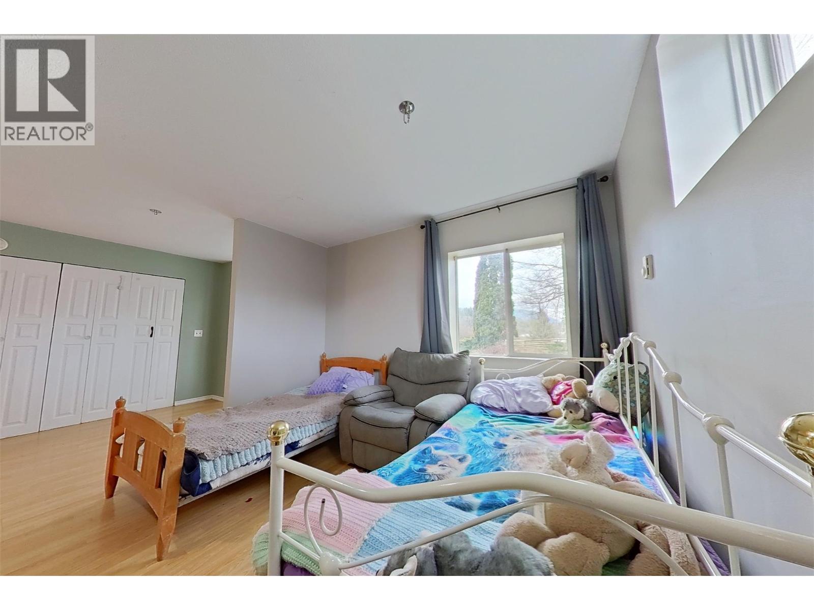 1530 21 Highway, Creston