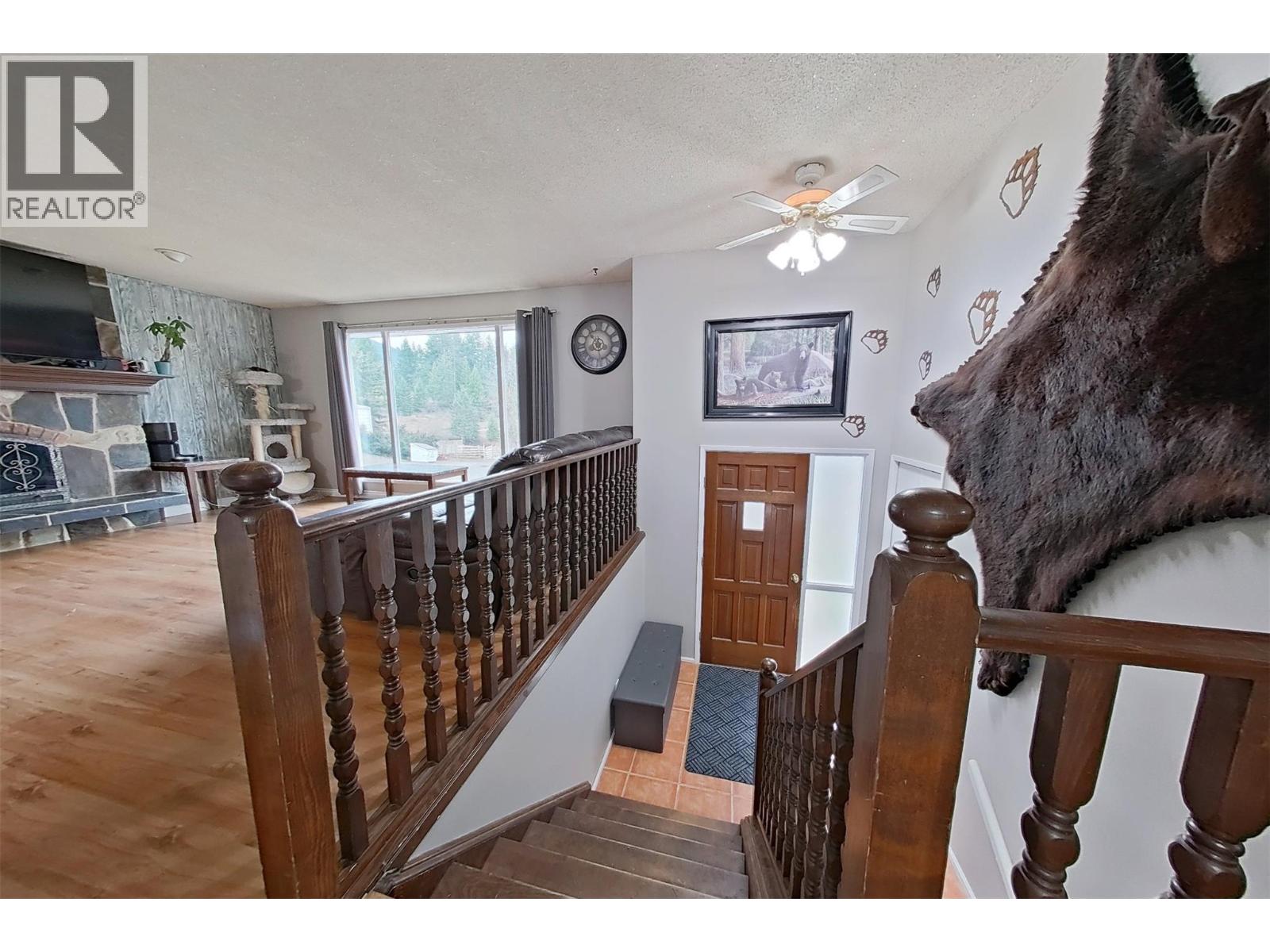 1530 21 Highway, Creston