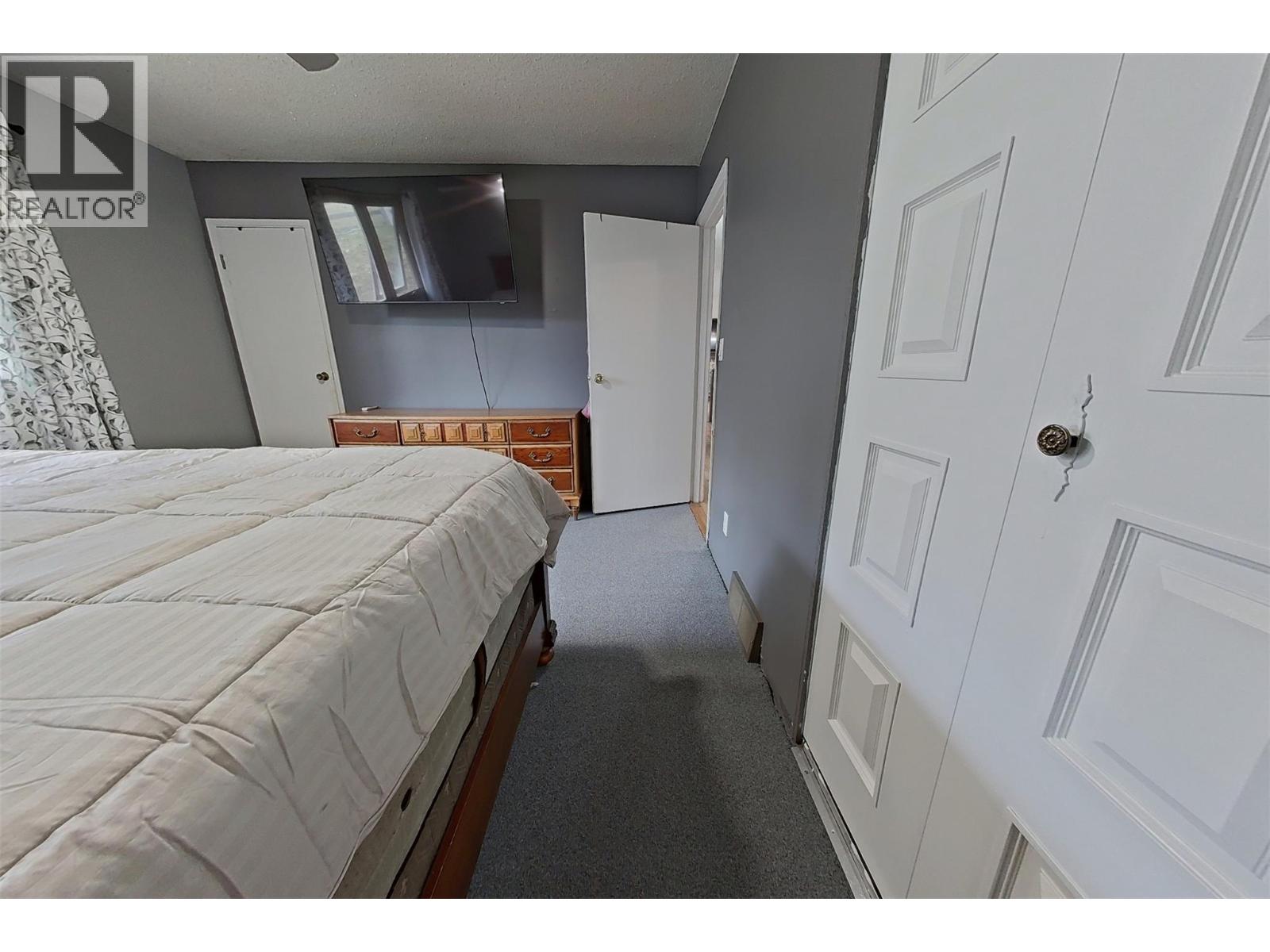 1530 21 Highway, Creston