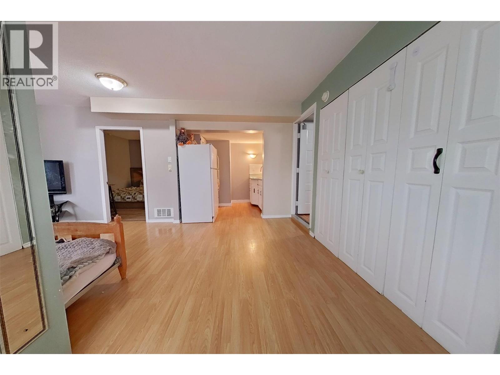 1530 21 Highway, Creston