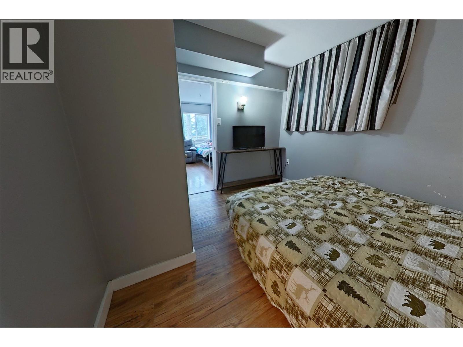 1530 21 Highway, Creston