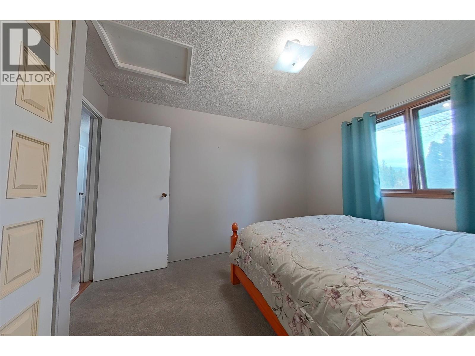 1530 21 Highway, Creston