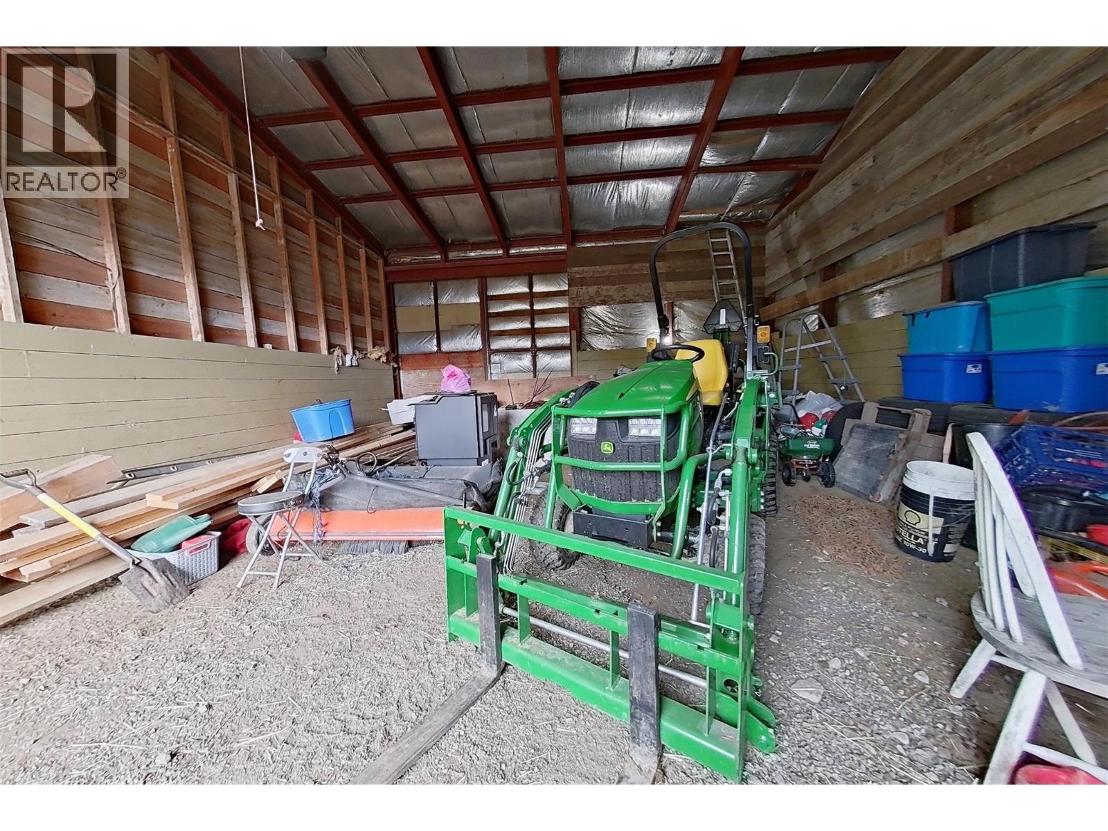 1530 21 Highway, Creston