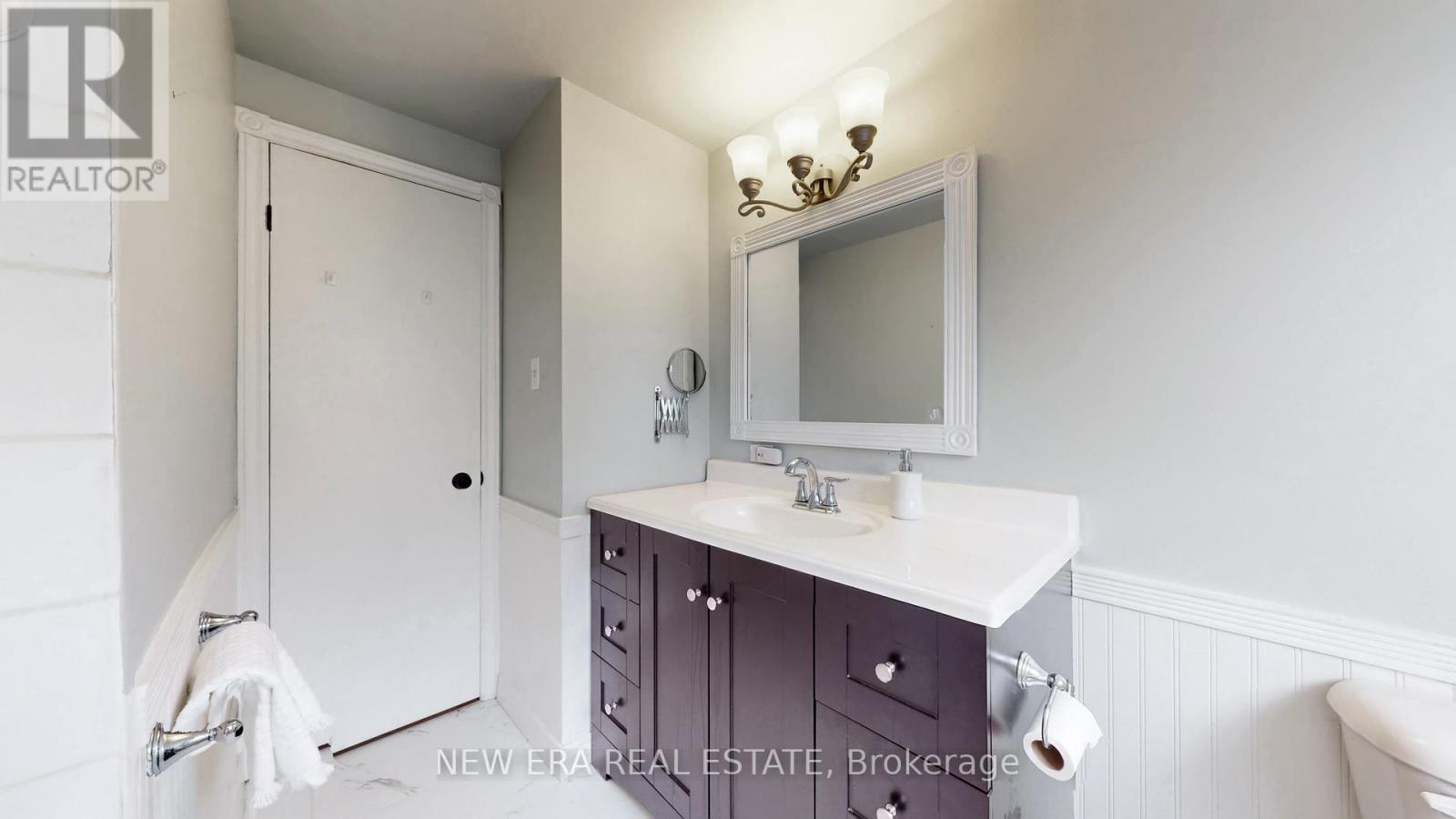 3103 AUTUMN HILL CRESCENT - 31