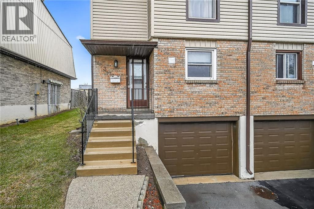 #35 10 ANGUS ROAD - 43