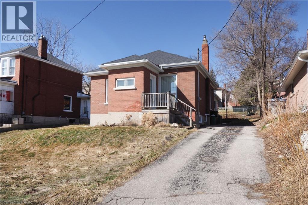 19 PAISLEY HEIGHTS - 2
