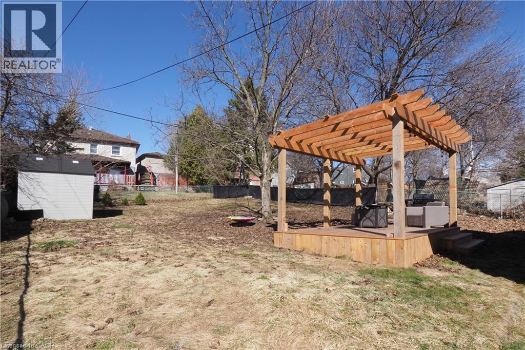 19 PAISLEY HEIGHTS - 43