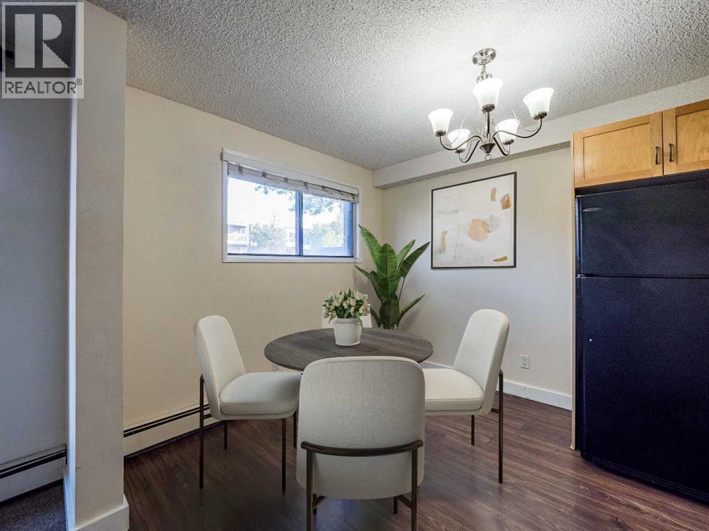 Single Family House for Sale in    Avenue SW Sunalta Calgary 